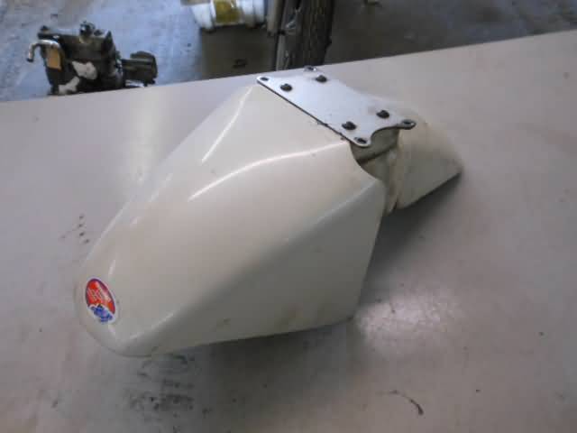 Suzuki GSX750F Voorspatbord wit