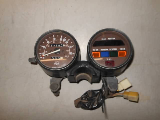 Suzuki GS300L(GK52L) Tellerset 34110-11910 & 36380-11910