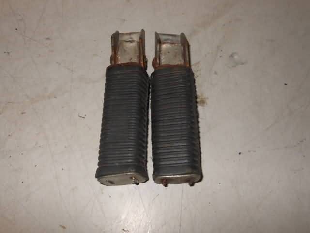 Suzuki GS300L(GK52L) Estriberas trasera