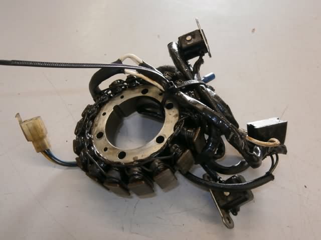 Suzuki VS700(VP51A) Dynamo met pick-ups 32101-38A00