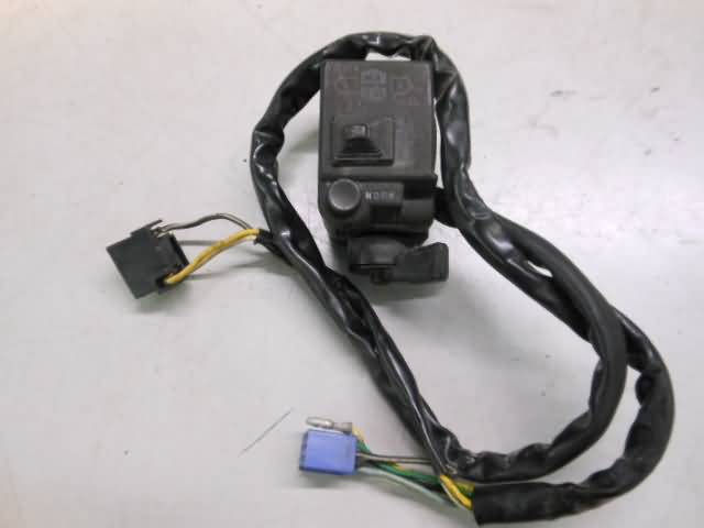 Suzuki GS750T Stuurschakelaar links 37400-45920
