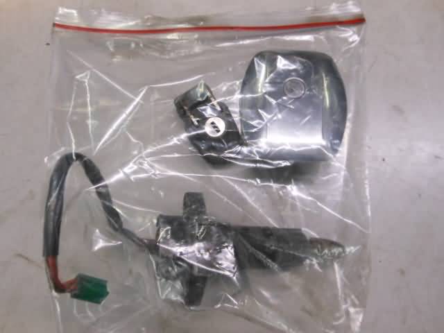 Suzuki GS750T Lock set with ignition and tank lock 37100-49201