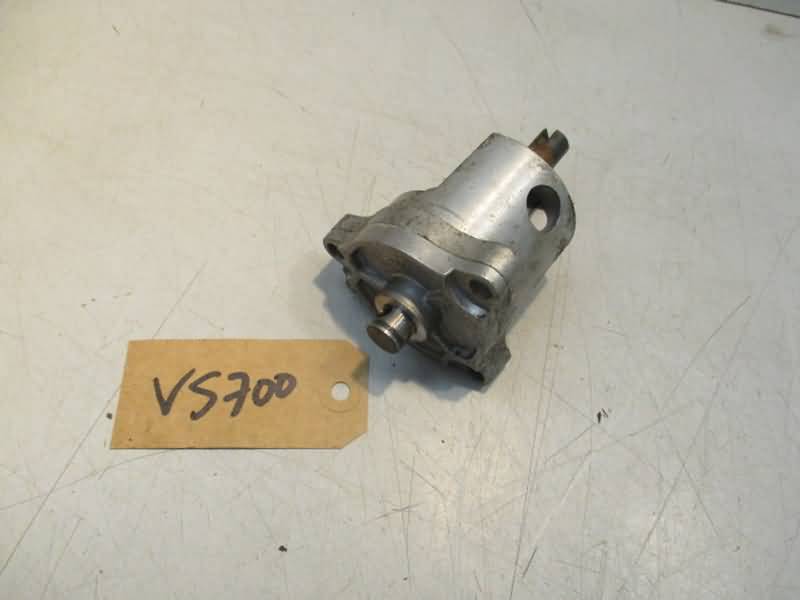 Suzuki VS700(VP51A) Oliepomp