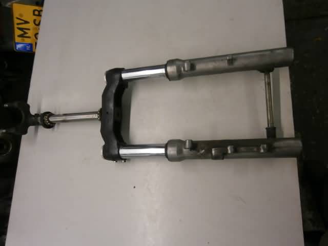 Suzuki AN400 Voorvork compleet