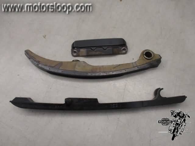 Suzuki GSX-R750T(GR7DB) Nokkenas kettinggeleiders