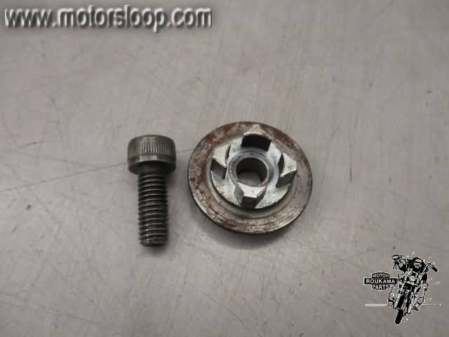 Suzuki GSX-R750T(GR7DB) Voortandwielnok voor snelheidsmeter