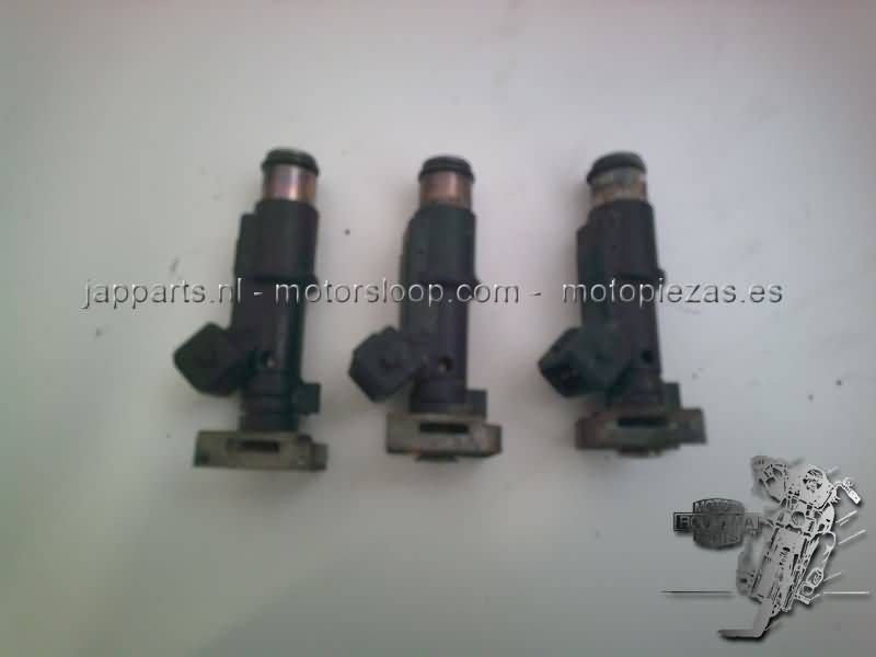 Triumph Sprint 955RS(TF605) Injectors