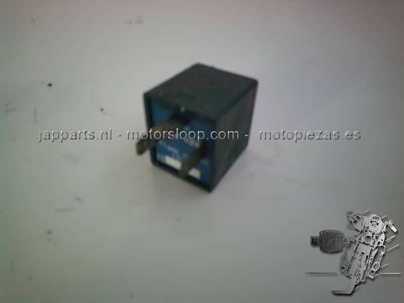 Triumph Sprint 955RS(TF605) Relais 3