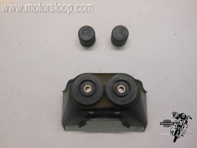 Triumph 900S Sprint(372) Fuel tank bracket