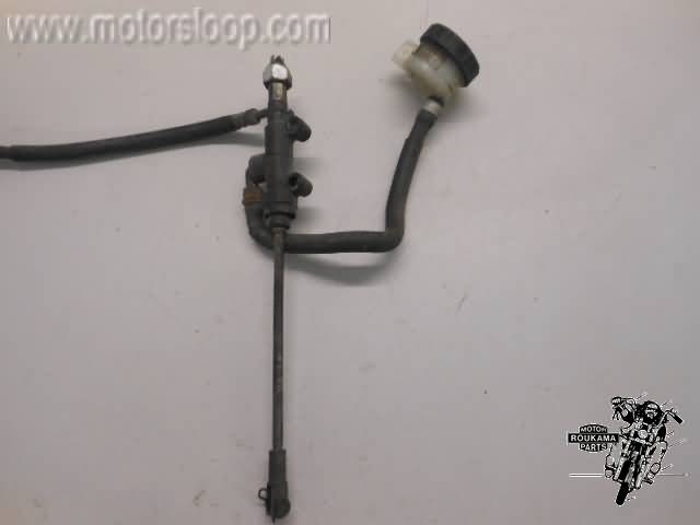 Triumph 900S Sprint(372) Rempomp achter