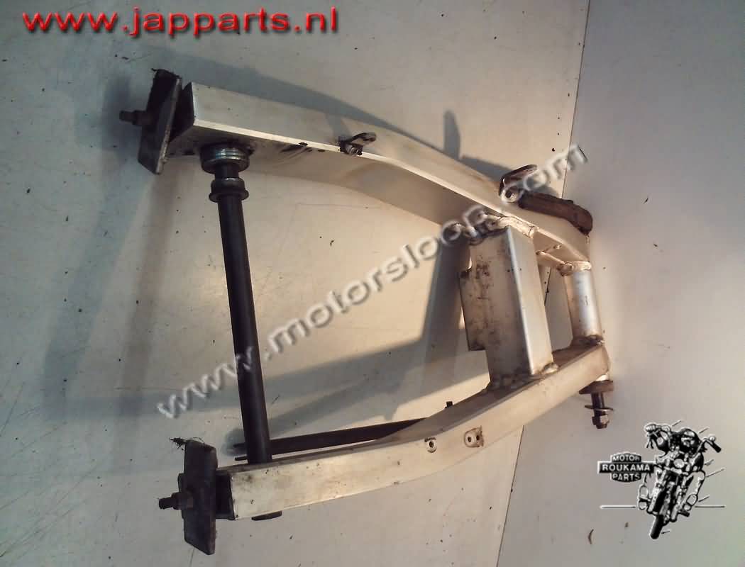 Yamaha FZS600 Achterbrug