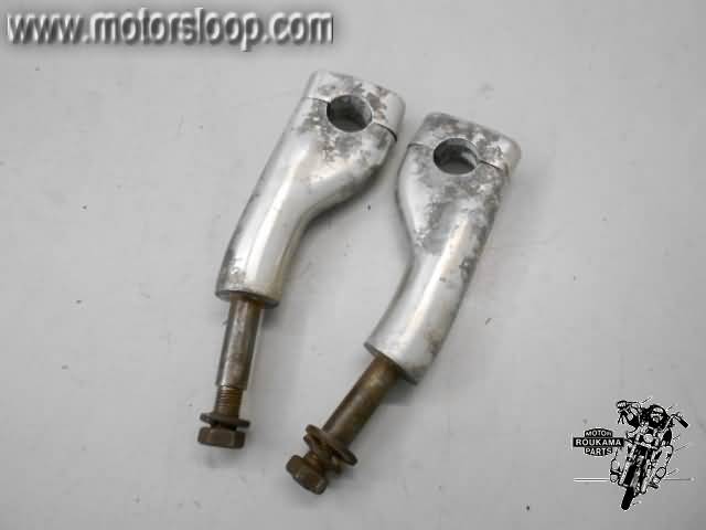 Yamaha XV700(1RR) Abrazadores manillar