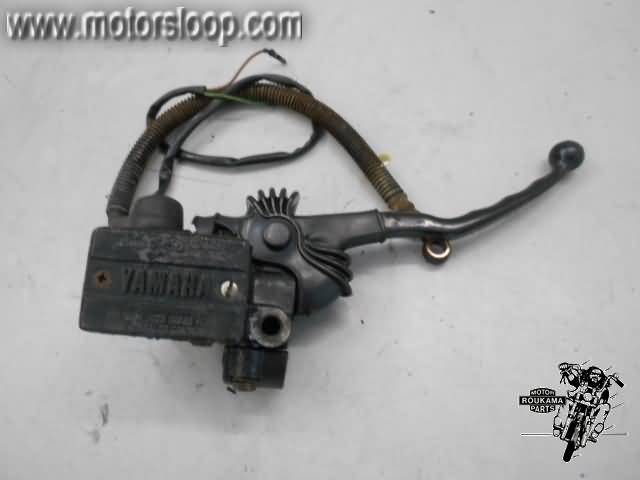 Yamaha XJ650(4KO) Rempomp voor