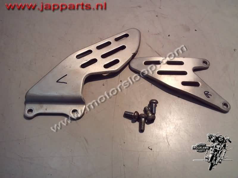 Yamaha YZF-R1(RN191) Voetsteun brackets