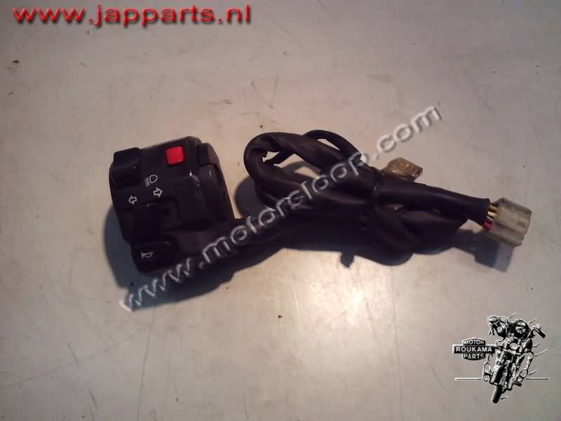 Yamaha YZF-R1(RN191) Stuurschakelaar rechts