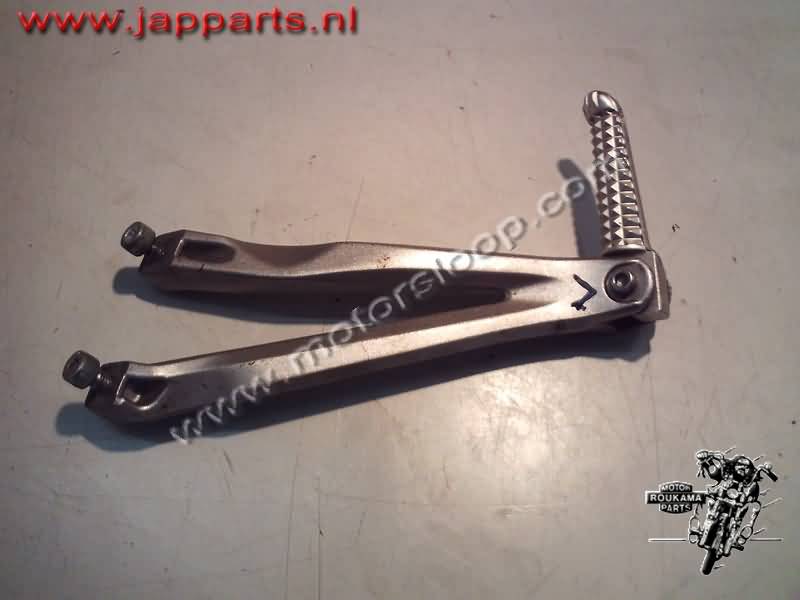 Yamaha YZF-R1(RN191) Schetplaat links met voetstep