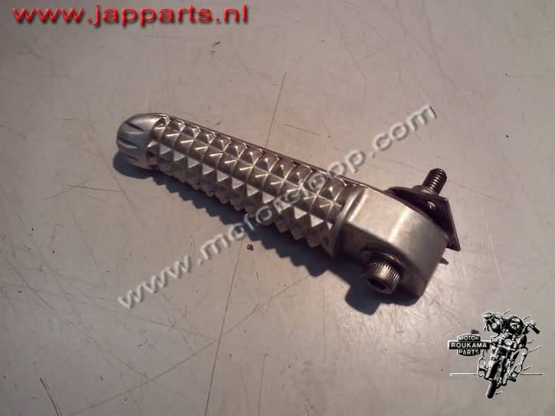 Yamaha YZF-R1(RN191) Voetstep rechts