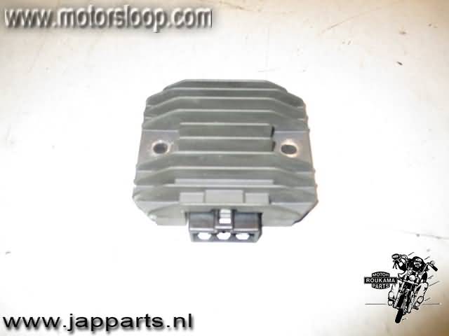 Yamaha YZF600R(4TV) Spanningsregelaar