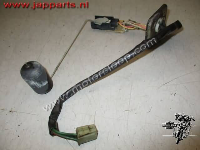 Yamaha FZS600 Fuel tank level