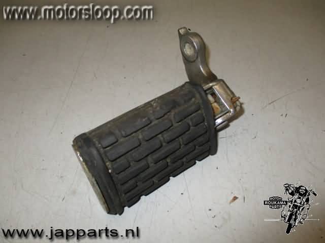 Yamaha XVZ1200(47G) Voetsteun 1