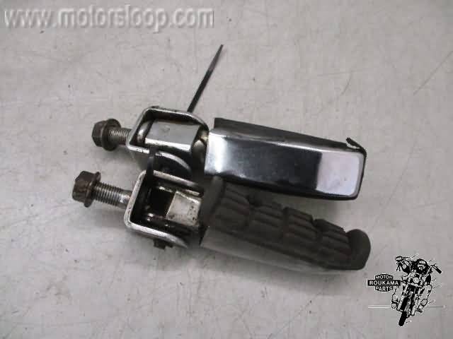 Yamaha XJ900F Estriberas trasera