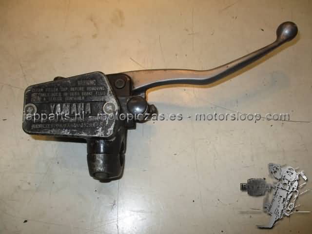 Yamaha FJ1200(3CV) Rempomp