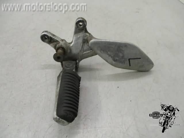Yamaha YZF1000R(4SV) Footpeg bracket left