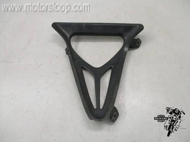 Yamaha YZF-R6(RJ031) Tussenstuk kuip