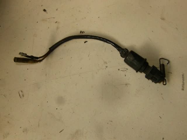 Yamaha FZ750 Interuptor luz freno trasero 33M-82530-02-00