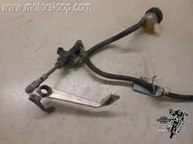 Yamaha FZR400(3BF) Rempomp achter