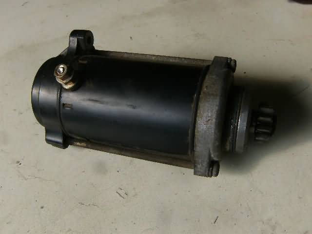 Yamaha FZ600(2HW) Motor arraque 3KM-81800-00-00