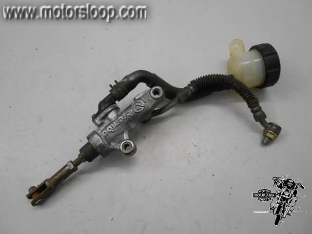 Yamaha FJ1200A(3XW/4AH) Rempomp achter