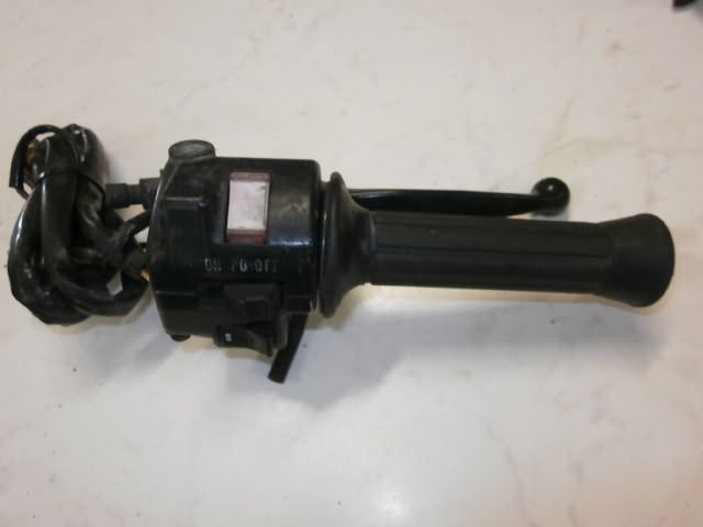 Yamaha XJ750(11M) Handlebar switch right 5G2-W8282-40-